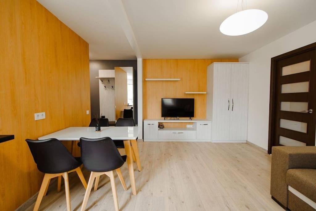צ'יסינאו Very Stylish Apartament In Middle Of City. מראה חיצוני תמונה