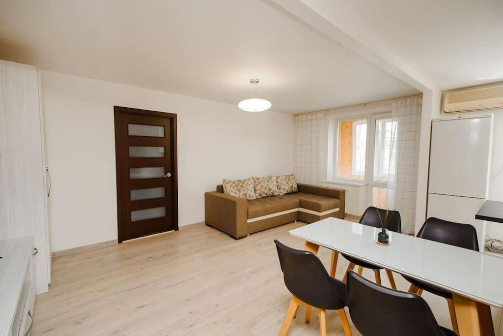 צ'יסינאו Very Stylish Apartament In Middle Of City. מראה חיצוני תמונה